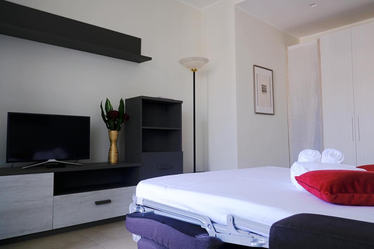 Best Way Rent - Elegante Loft Con Terrazzo Милано Екстериор снимка